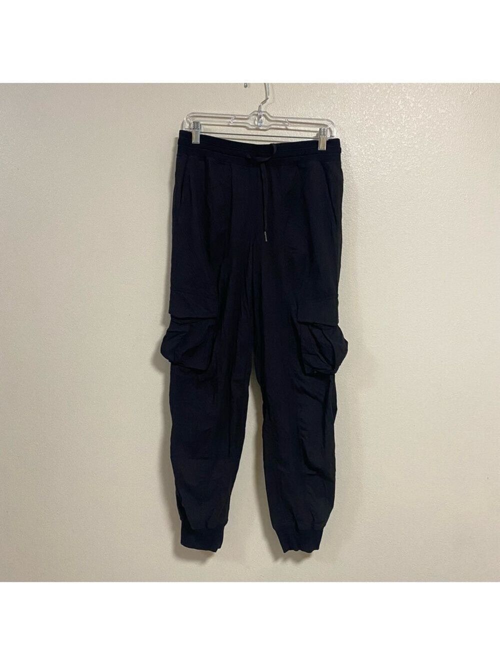 Lululemon Jogger Women’s Size Small Black Dance Studio Relax fit Cargo Jogger